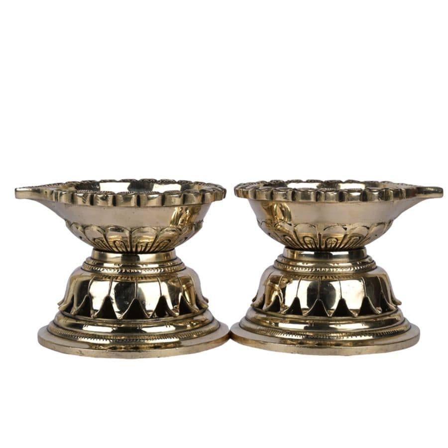 Brass Aarti Diya for Puja & loban Oil lamp Temple Decor