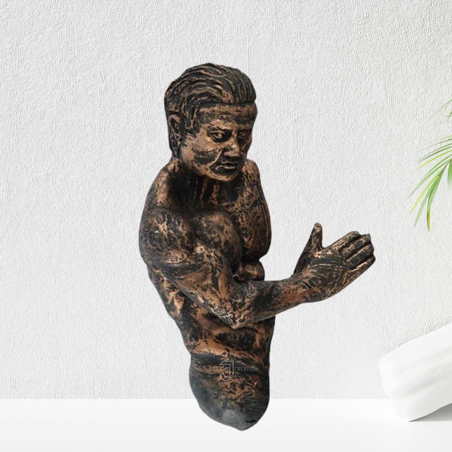 Tirchha Man
