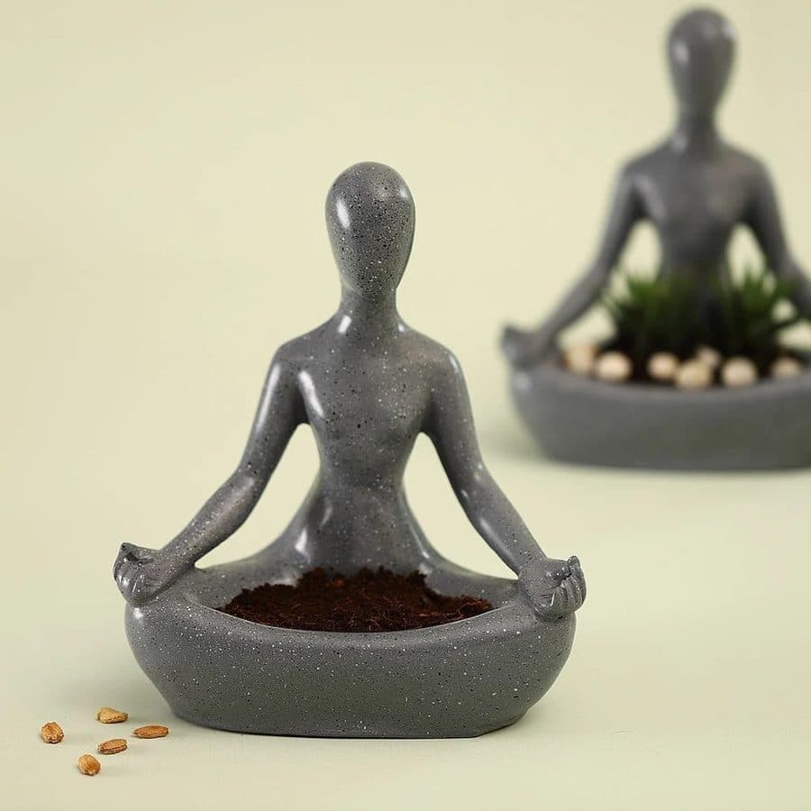 Yoga Lady Planter Gray