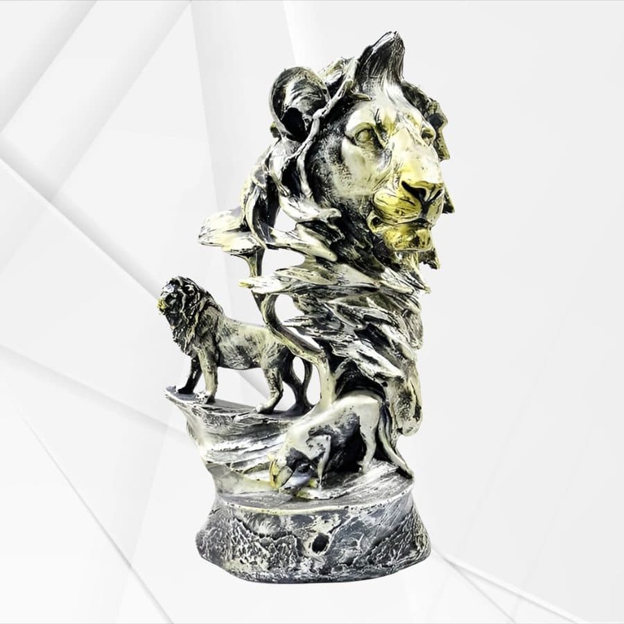 3 Lion
