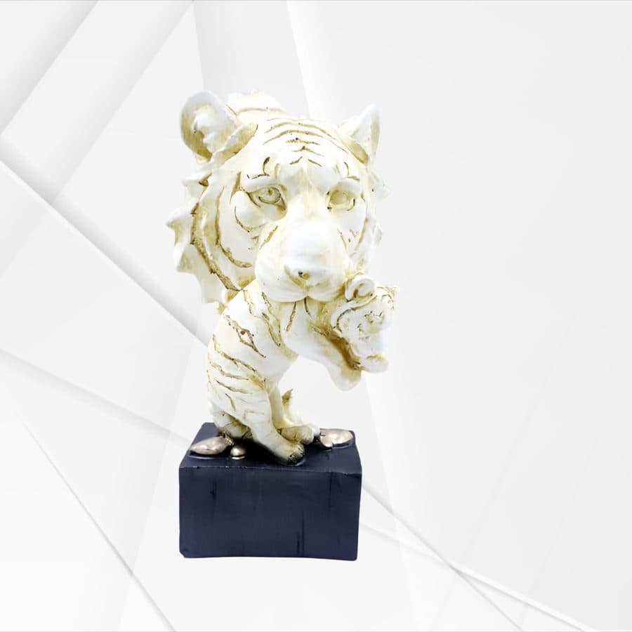 Hunting Lion 1