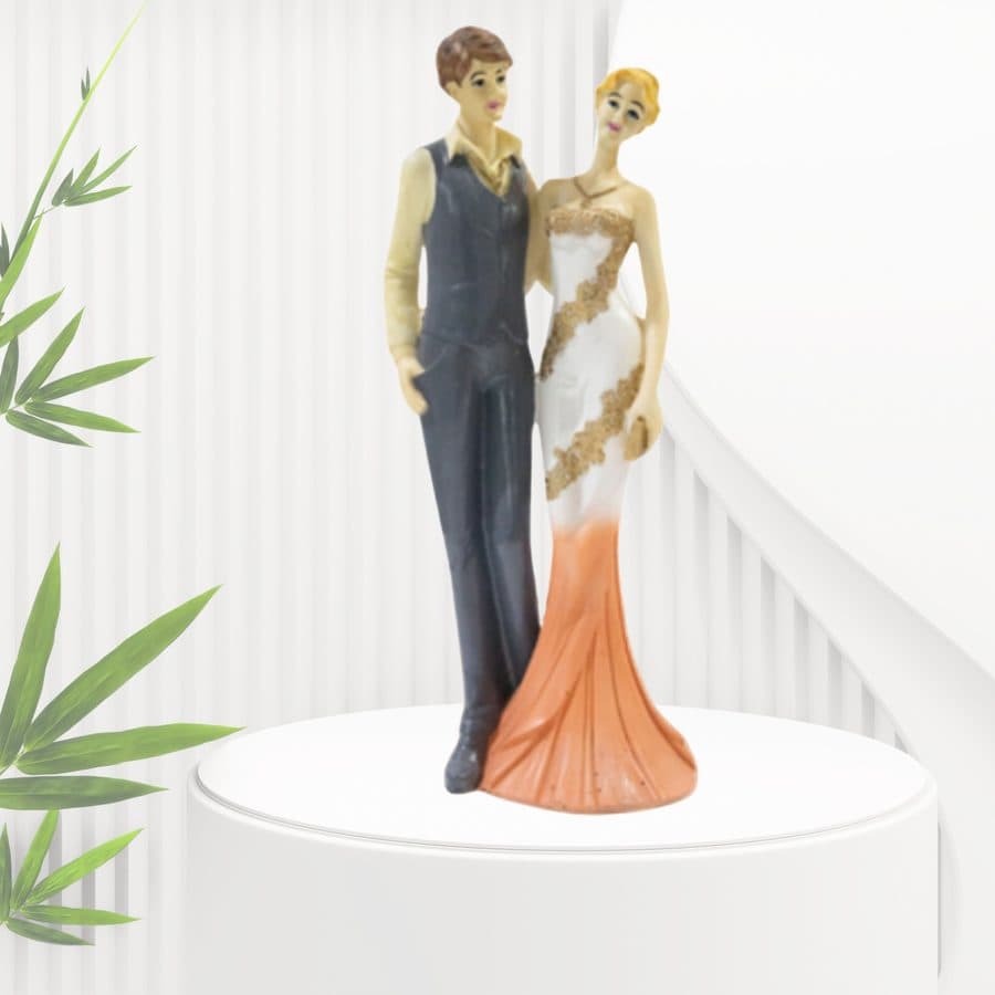 Big Standing Couple 1